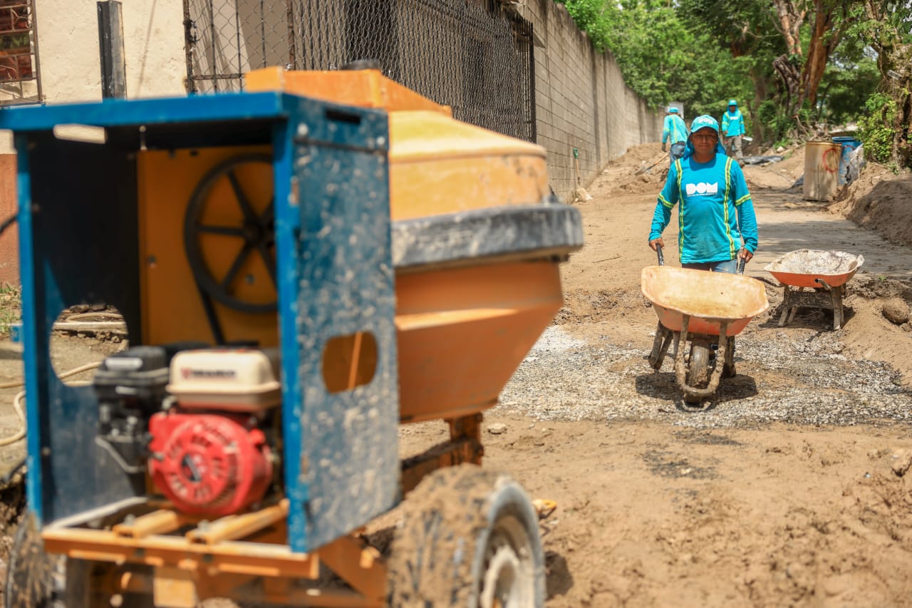 Continúan trabajos de construcción del sistema de drenaje en Jardines del Bulevar, Soyapango continuan-trabajos-de-construccion-del-sistema-de-drenaje-en-jardines-del-bulevar-soyapango